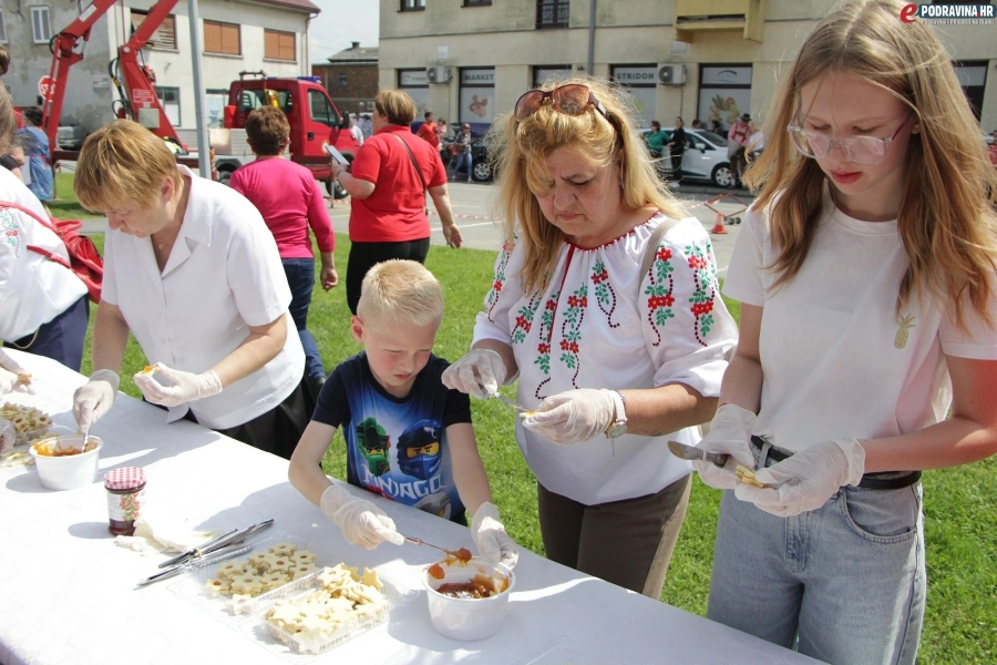 Virovska prkačijada 8
