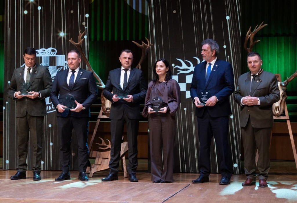 Dobitnici zahvalnica 1053x720