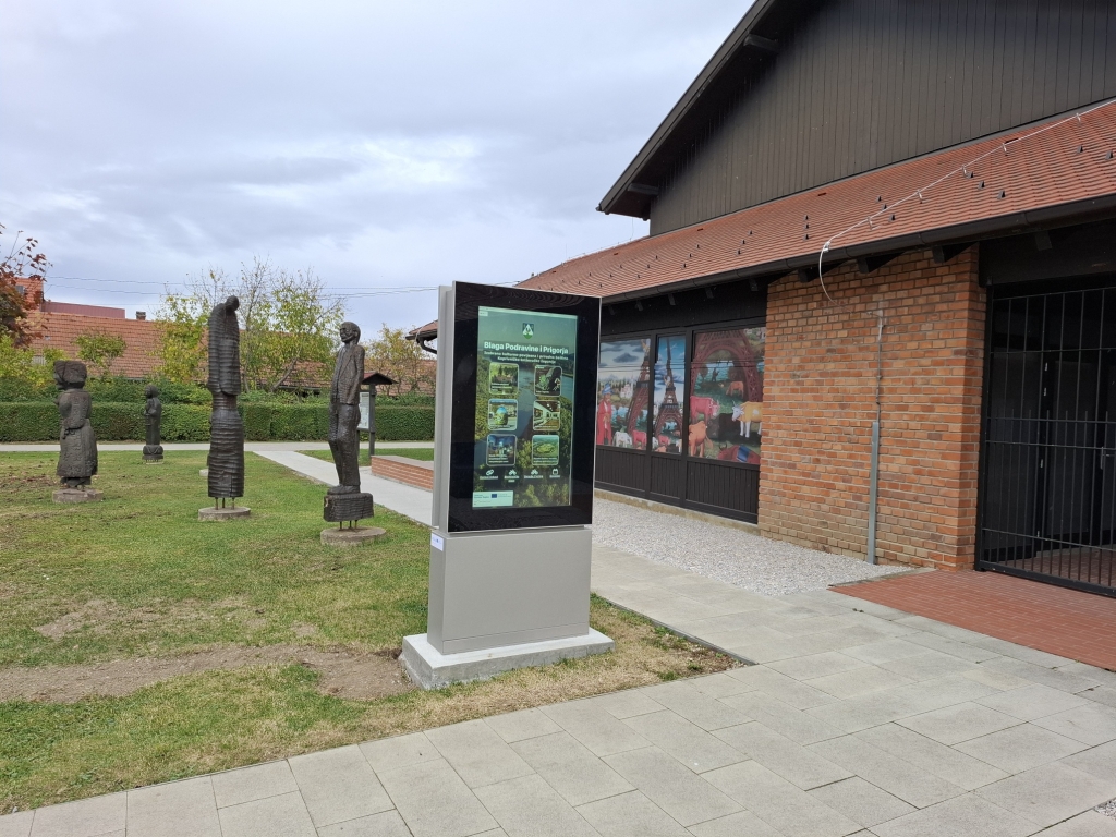 Info kiosk Hlebine 3