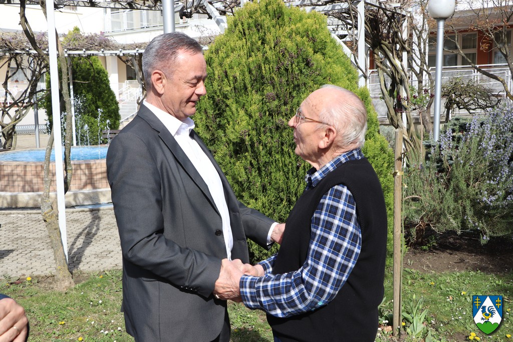 Posjet Domu za starije Uskrs 2024 3