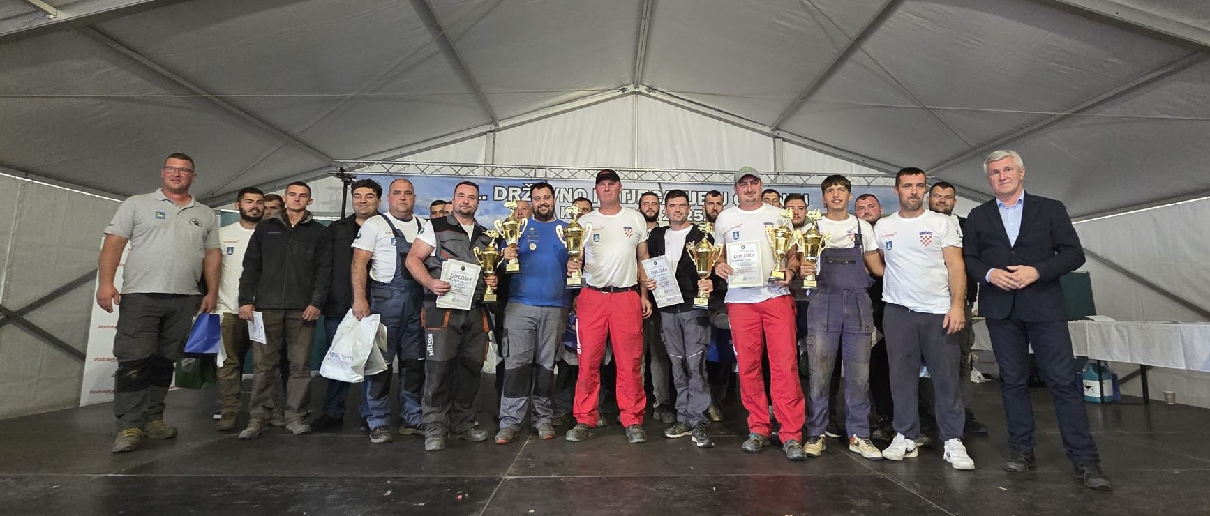 WhatsApp Image 2025 09 27 at 17.51.50