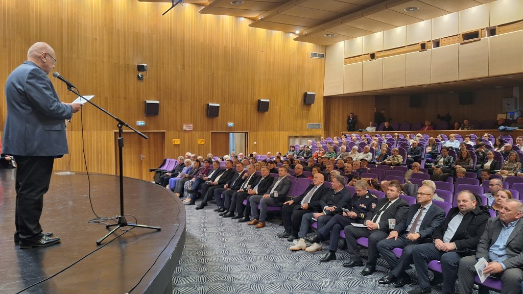 20251113 182028 1024x576