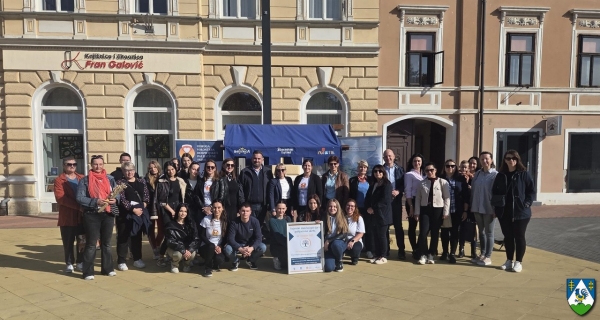 Zdravstvenim akcijama na koprivničkom trgu građane se informiralo o palijativnoj skrbi i prevenciji raka prostate