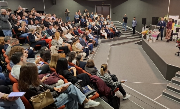 Provodi se izgradnja punionica za električna vozila u sklopu projekta RuralMED Mobility