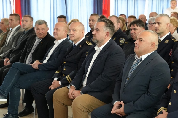 Svečanim programom obilježen Dan policije