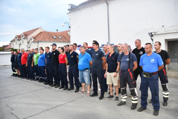 Završena izvanredna dislokacija u Dalmaciji, vatrogasci iz naše županije sretno stigli kućama
