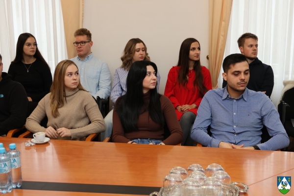 Županija povećala broj stipendista - 150 studenata primat će 200 eura mjesečno